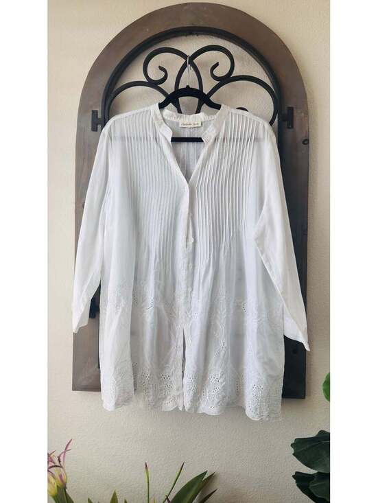 Coldwater Creek Tops - Coldwater Creek Pintuck Embroidered Tunic Blouse - Size L
